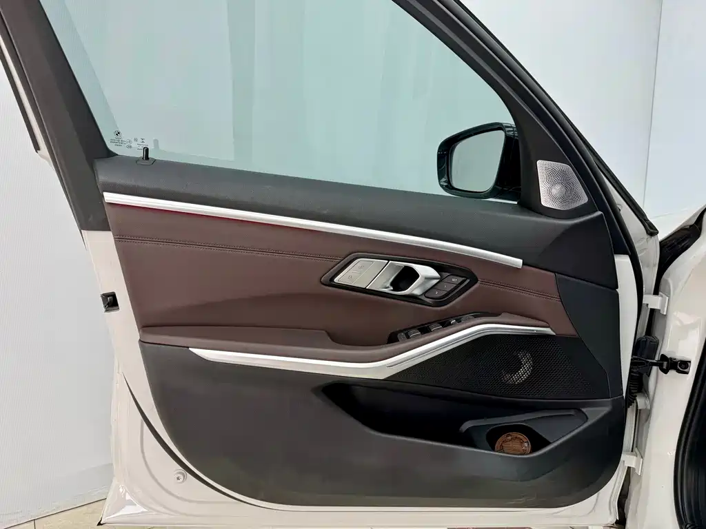BMW BMW 3 Series 2021 325i M Sport Package 2021 - thumbnail 8
