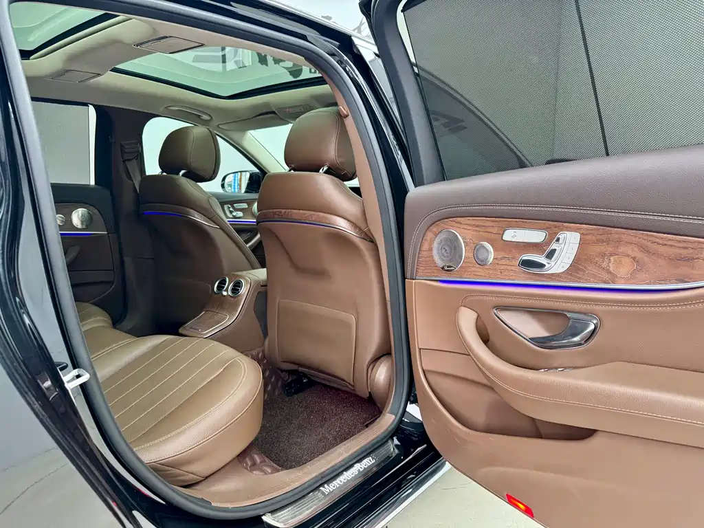 Mercedes-Benz Mercedes-Benz E-Class 2022 Facelift E 300 L Luxury 2022 - thumbnail 11