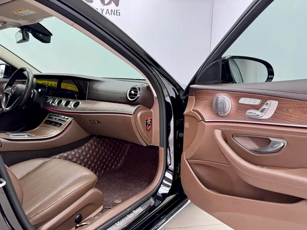 Mercedes-Benz Mercedes-Benz E-Class 2022 Facelift E 300 L Luxury 2022 - thumbnail 13