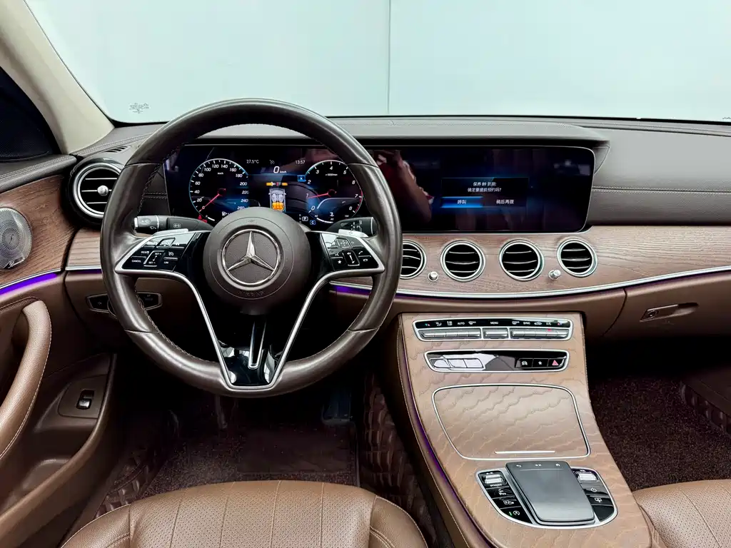 Mercedes-Benz Mercedes-Benz E-Class 2022 Facelift E 300 L Luxury 2022 - thumbnail 17