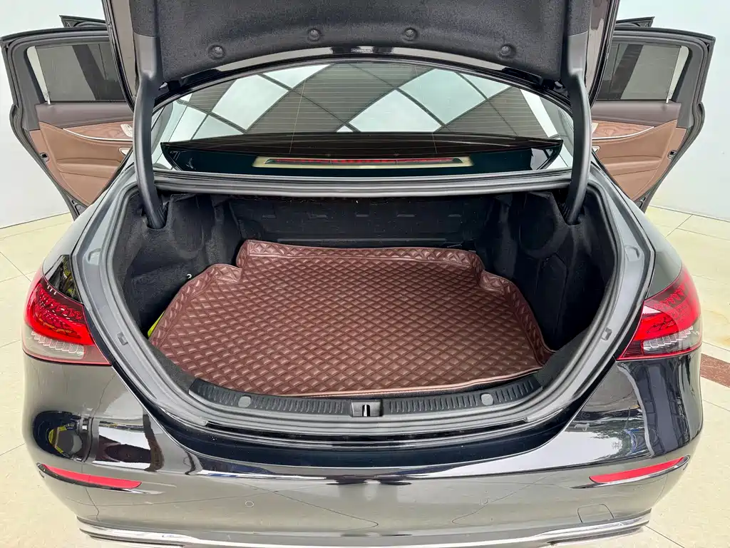 Mercedes-Benz Mercedes-Benz E-Class 2022 Facelift E 300 L Luxury 2022 - thumbnail 22