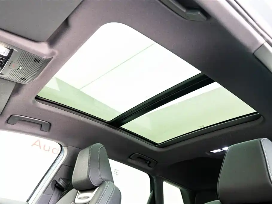 Audi Audi Q4 e-tron 2023 50 e-tron quattro Advanced Edition 2024 - thumbnail 20