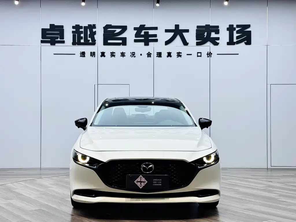 Mazda Mazda 3 Axela 2022 2.0L Automatic Zhiya Obsidian Edition 2022 - thumbnail 2