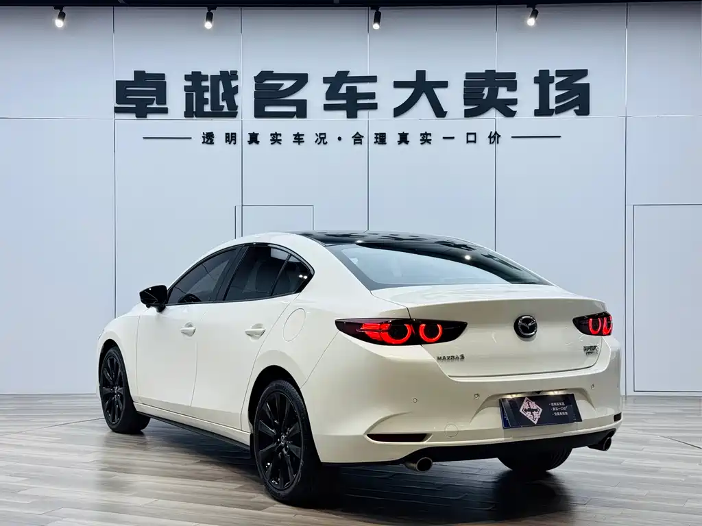 Mazda Mazda 3 Axela 2022 2.0L Automatic Zhiya Obsidian Edition 2022 - thumbnail 5