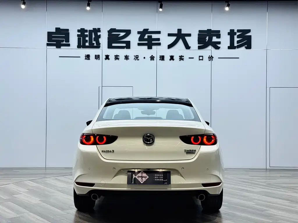 Mazda Mazda 3 Axela 2022 2.0L Automatic Zhiya Obsidian Edition 2022 - thumbnail 6