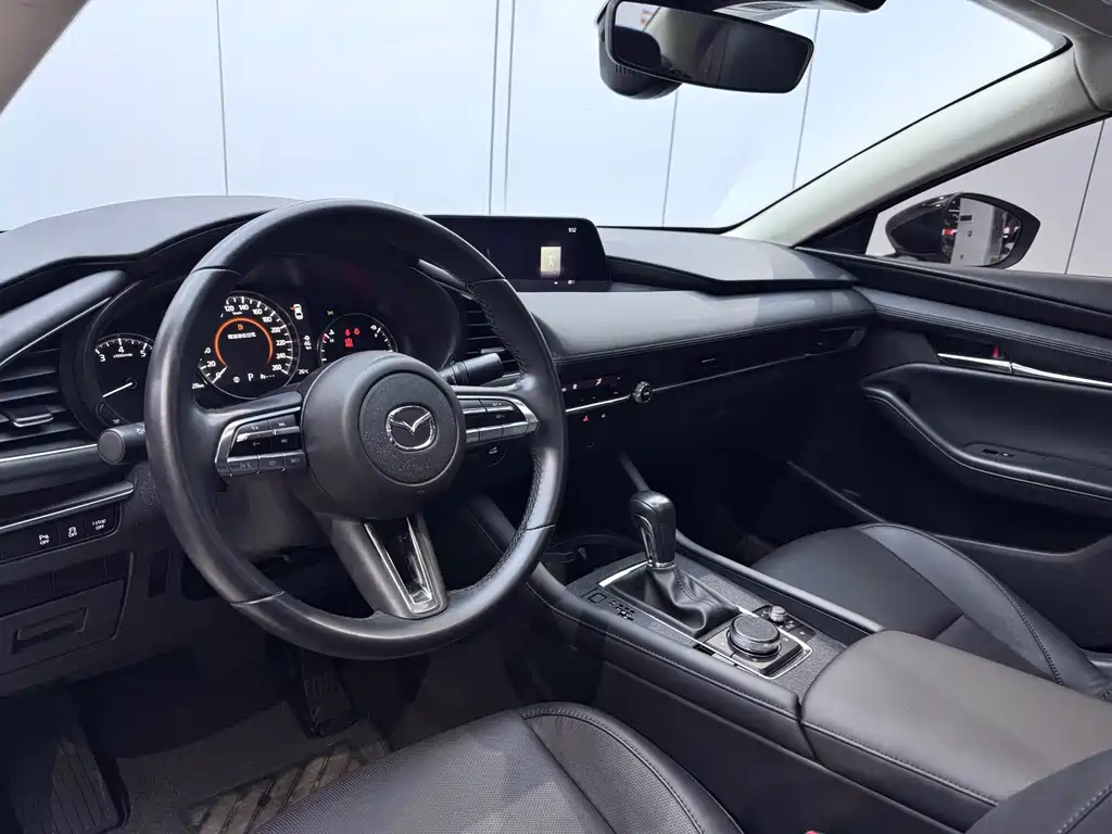 Mazda Mazda 3 Axela 2022 2.0L Automatic Zhiya Obsidian Edition 2022 - thumbnail 8