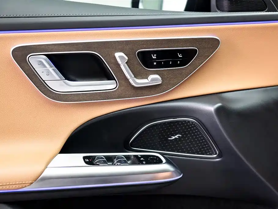 Mercedes-Benz Mercedes-Benz E-Class 2025 Updated E 300 L Fashion Edition 2025 - thumbnail 16