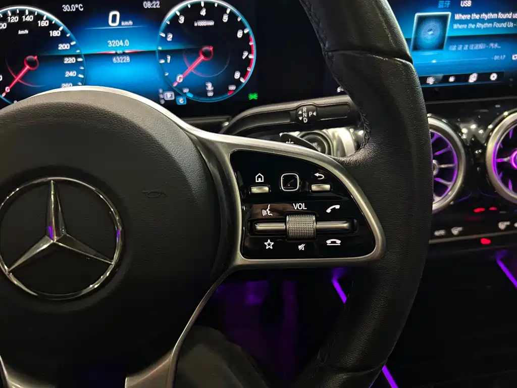 Mercedes-Benz Mercedes-Benz GLB 200 Fashion Edition 2020 Facelift 2020 - thumbnail 18