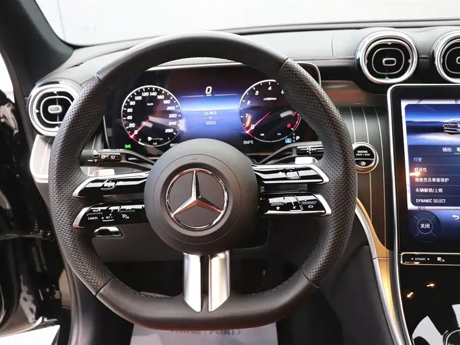 Mercedes-Benz Mercedes-Benz GLC 2023 GLC 260 L 4MATIC Luxury 5-Seater 2023 - thumbnail 16