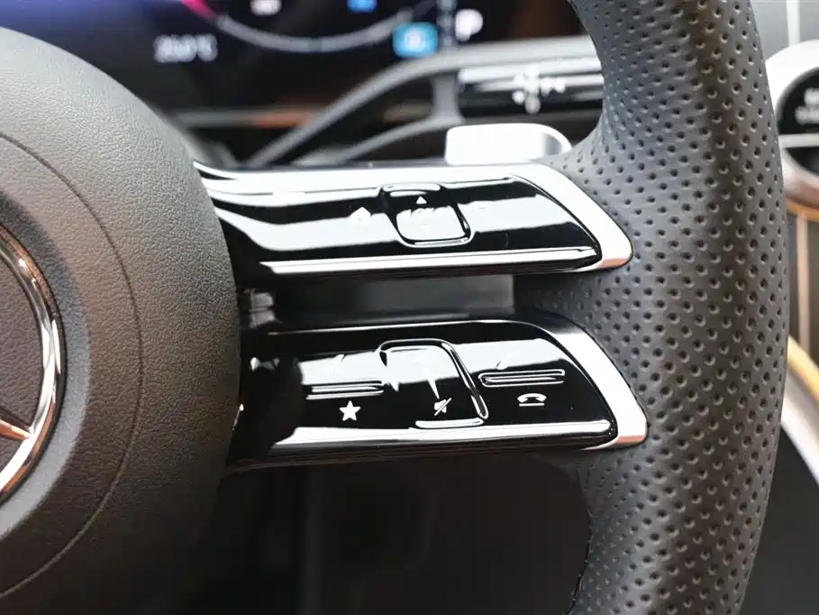 Mercedes-Benz Mercedes-Benz GLC 2023 GLC 260 L 4MATIC Luxury 5-Seater 2023 - thumbnail 18