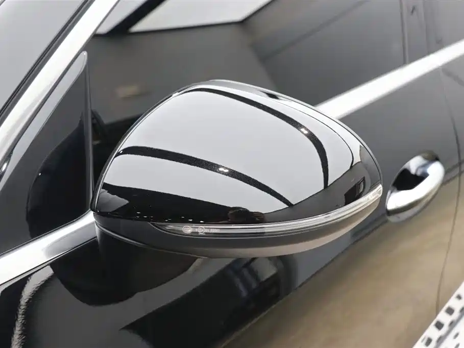 Mercedes-Benz Mercedes-Benz GLC 2023 GLC 260 L 4MATIC Luxury 5-Seater 2023 - thumbnail 29