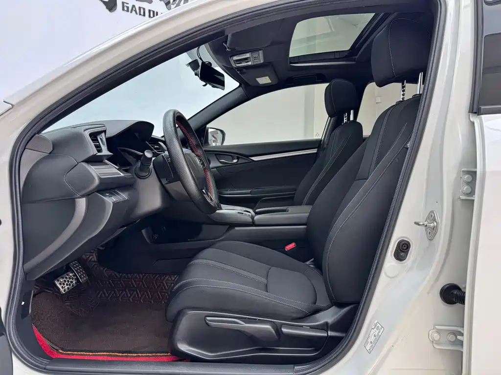 Honda Civic 2021 HATCHBACK 220TURBO CVT 2020 - thumbnail 6