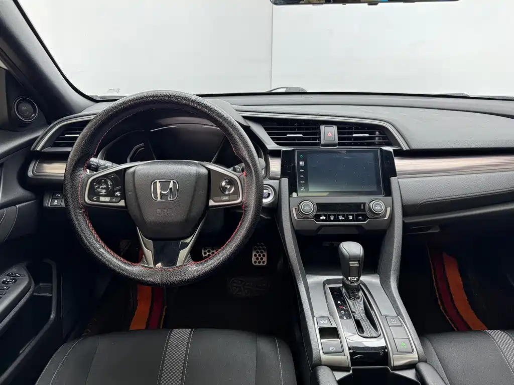 Honda Civic 2021 HATCHBACK 220TURBO CVT 2020 - thumbnail 17