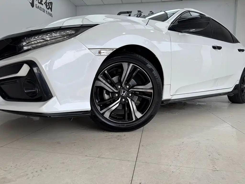 Honda Civic 2021 HATCHBACK 220TURBO CVT 2020 - thumbnail 19