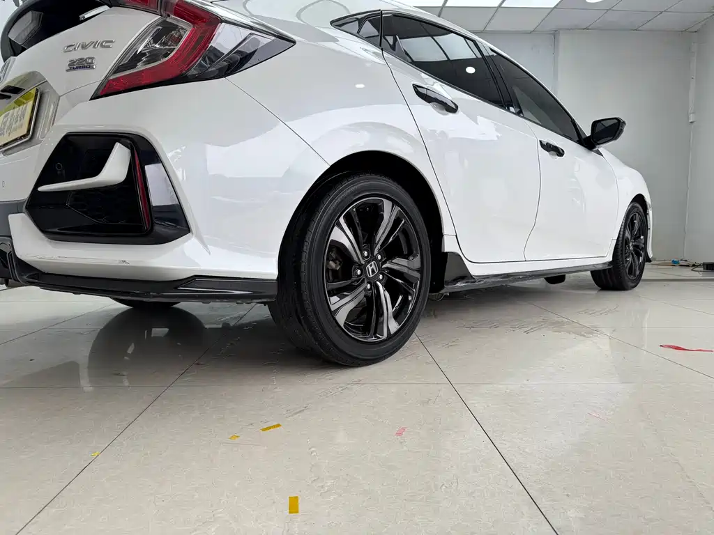 Honda Civic 2021 HATCHBACK 220TURBO CVT 2020 - thumbnail 20