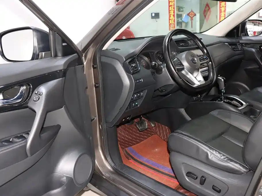 Nissan Nissan X-Trail 2020 2.5L XL ITS 3rows CVT 4WD 7-Seater Luxury Pilot Edition 2021 - thumbnail 8