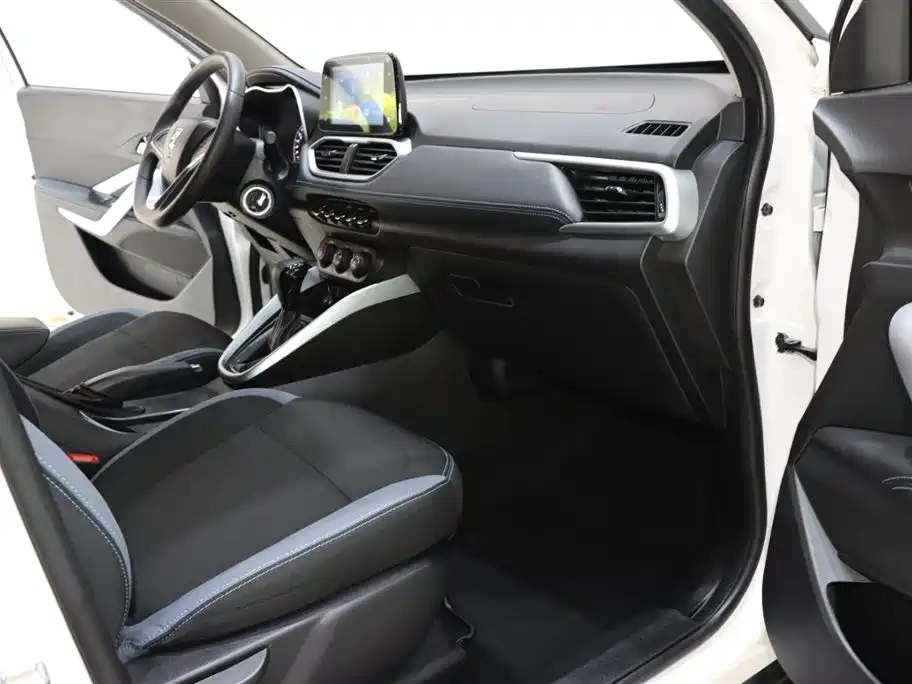 Baojun Baojun 510 2021 1.5L CVT Changxiang 2021 - thumbnail 8