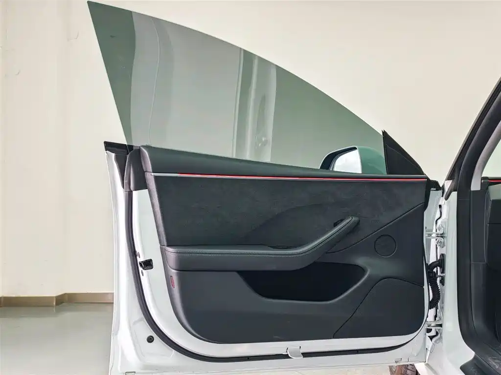 Tesla Tesla Model 3 2023 Long Range All-Wheel Drive 2025 - thumbnail 9