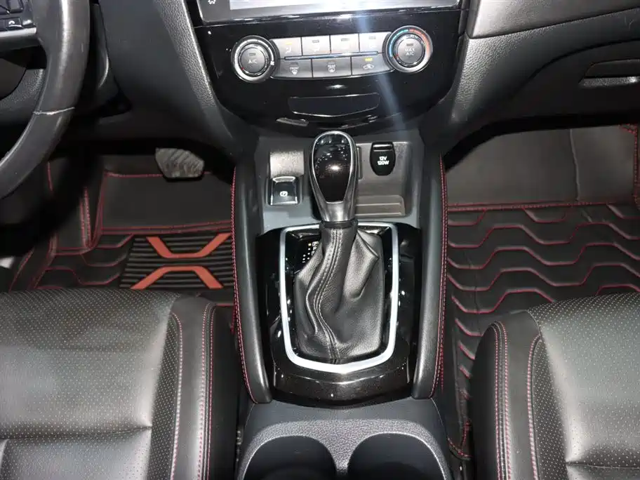 Nissan Nissan Qashqai 2021 2.0L CVT Luxury Edition 2021 - thumbnail 15