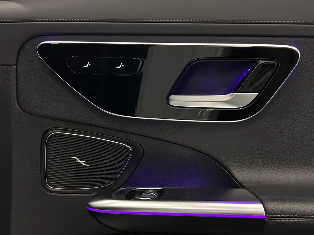Mercedes-Benz Mercedes-Benz C-Class 2023 C 350 eL 2023 - thumbnail 14