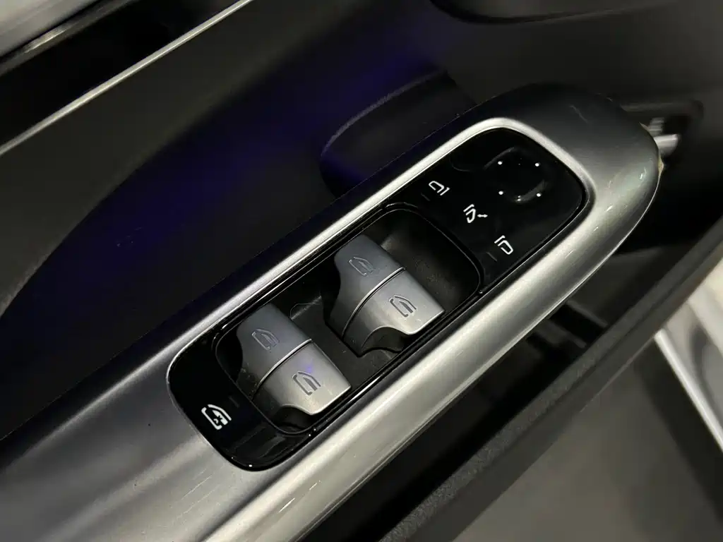 Mercedes-Benz Mercedes-Benz C-Class 2023 C 350 eL 2023 - thumbnail 27