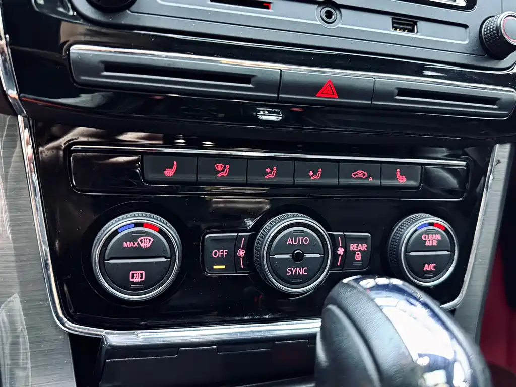 Volkswagen Volkswagen Passat 2017 330TSI DSG Zunrong Edition 2018 - thumbnail 14