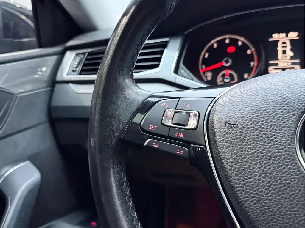 Volkswagen Volkswagen Passat 2017 330TSI DSG Zunrong Edition 2018 - thumbnail 19
