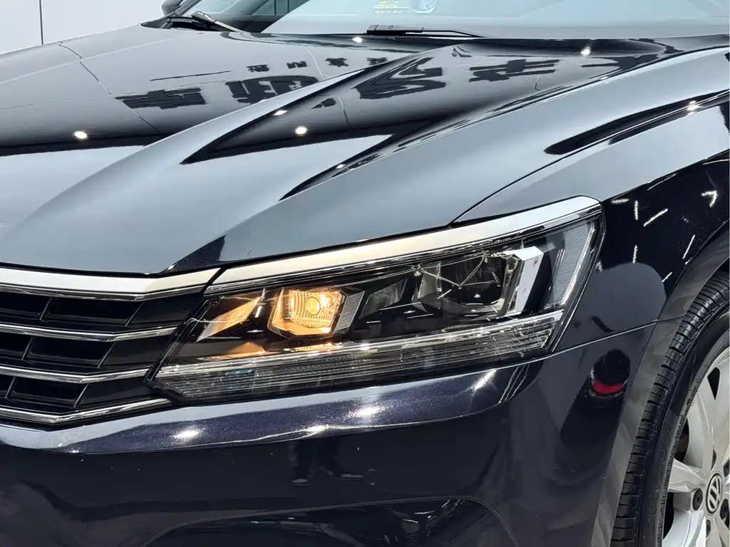 Volkswagen Volkswagen Passat 2017 330TSI DSG Zunrong Edition 2018 - thumbnail 21