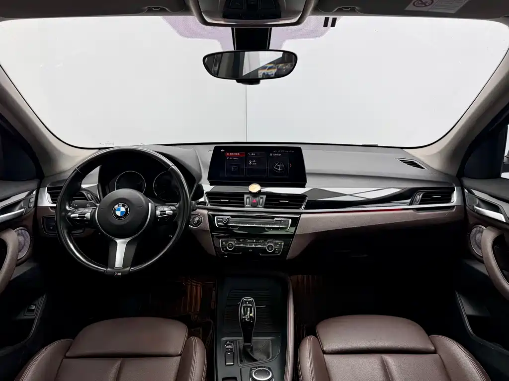 BMW BMW X1 2022 sDrive25Li Leading Edition 2022 - thumbnail 16