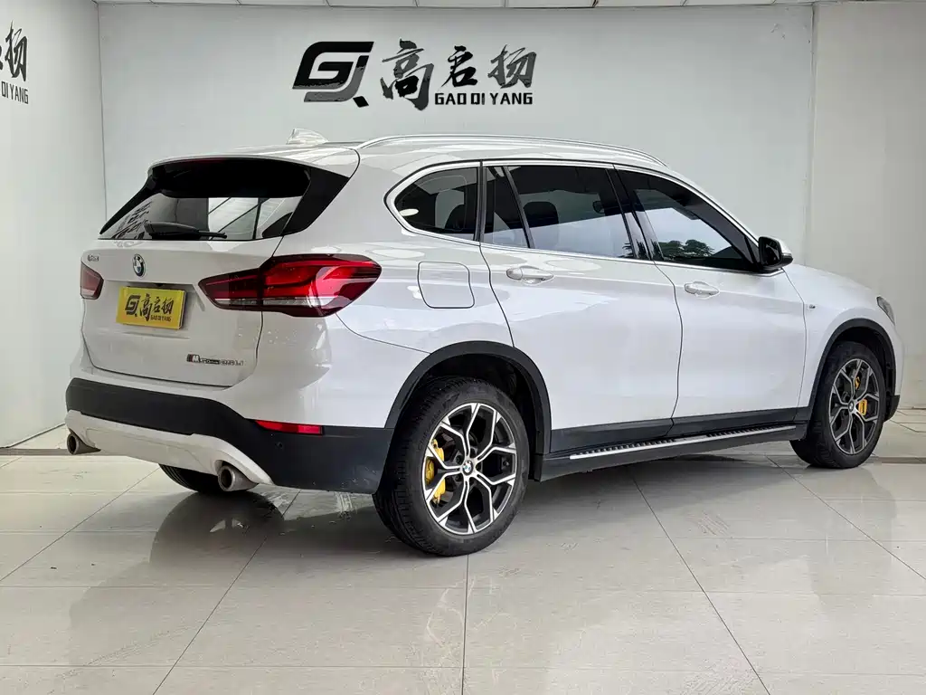 BMW BMW X1 2022 sDrive25Li Leading Edition 2022 - thumbnail 23