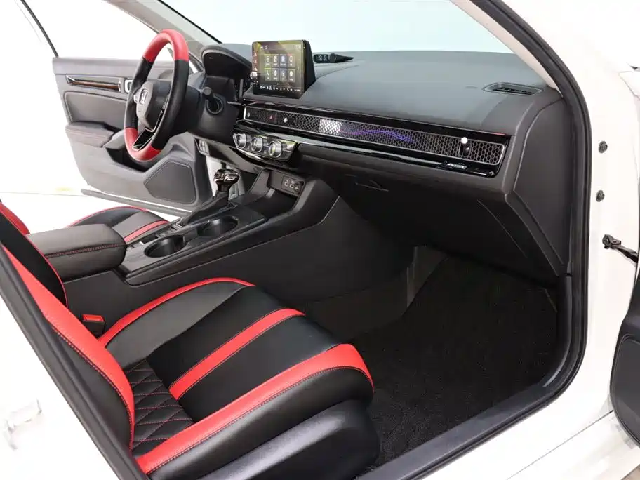 Honda Civic 2023 240TURBO CVT Sport Edition 2024 - thumbnail 8