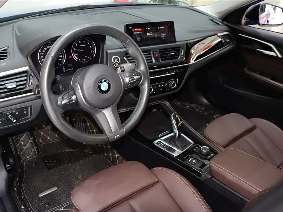 BMW BMW 1 Series 2020 120i M Sport Package 2020 - thumbnail 8