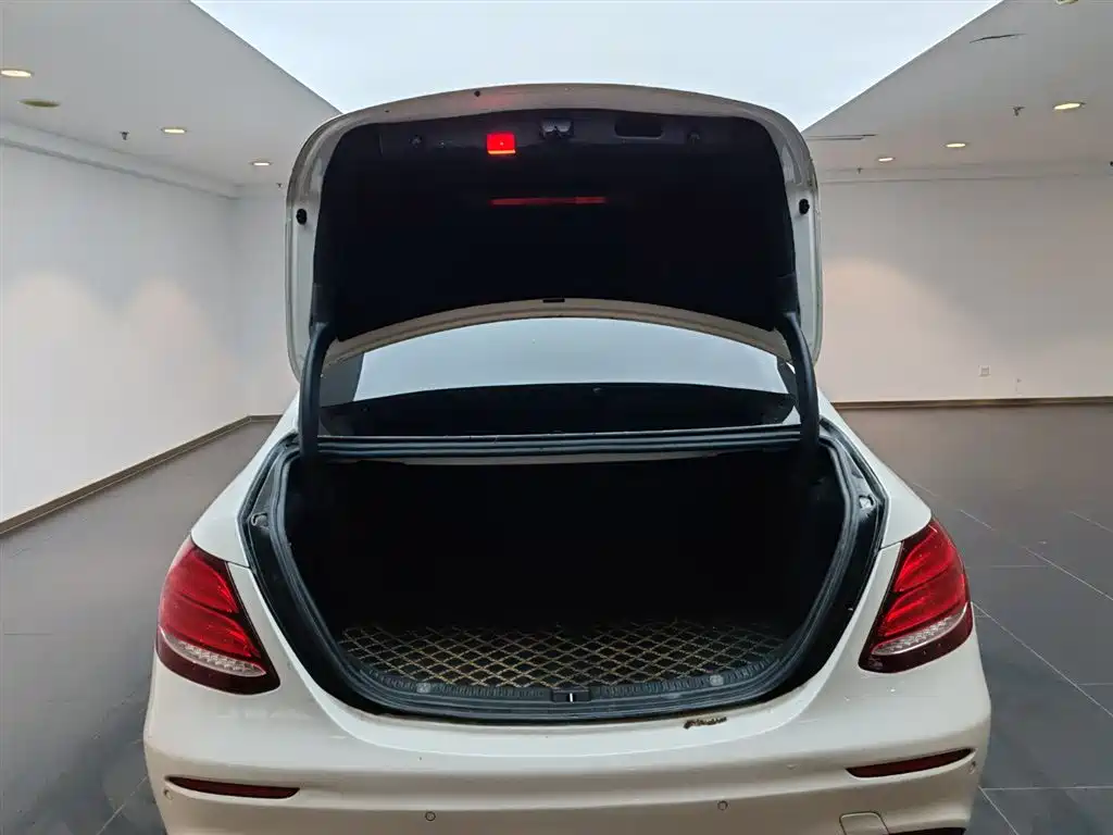 Mercedes-Benz Mercedes-Benz E-Class 2017 E 300 L Sport Fashion 2017 - thumbnail 15