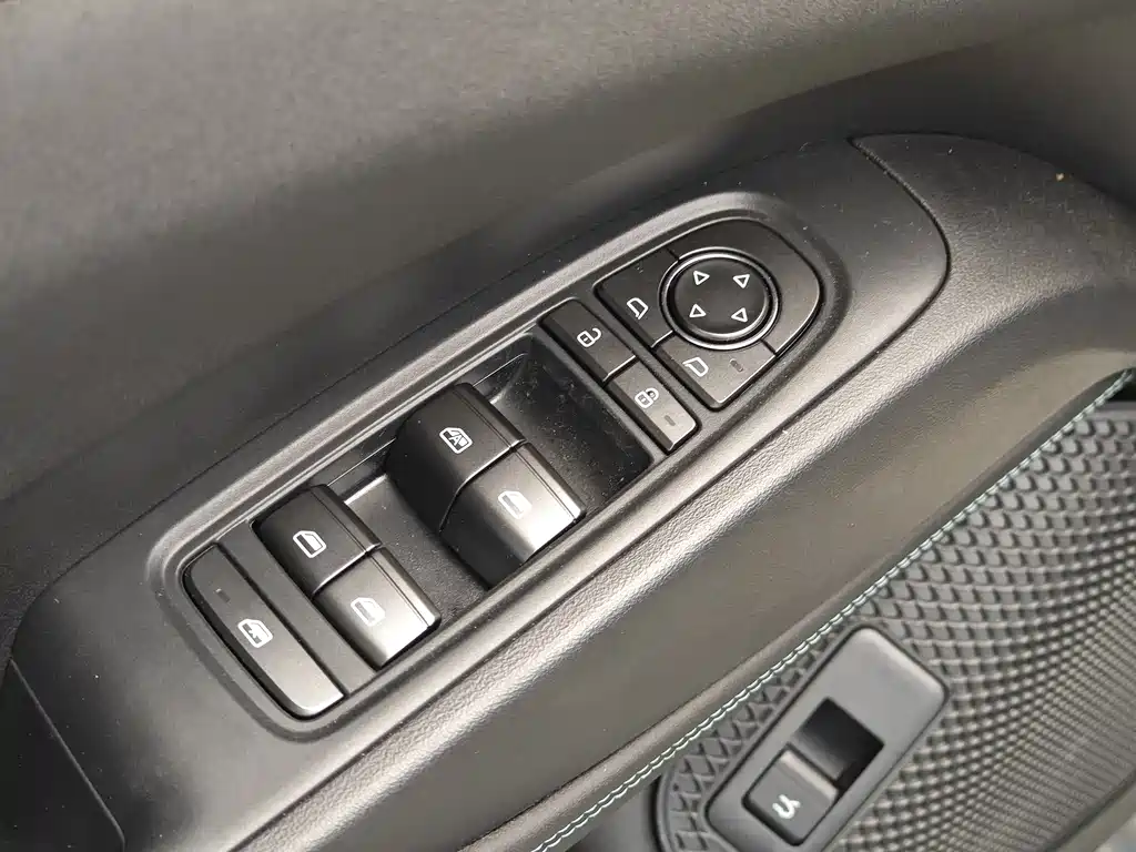 BYD BYD Seal 06 2026 DM-i Chaoxiang Edition 128KM Luxury Edition 2026 - thumbnail 10
