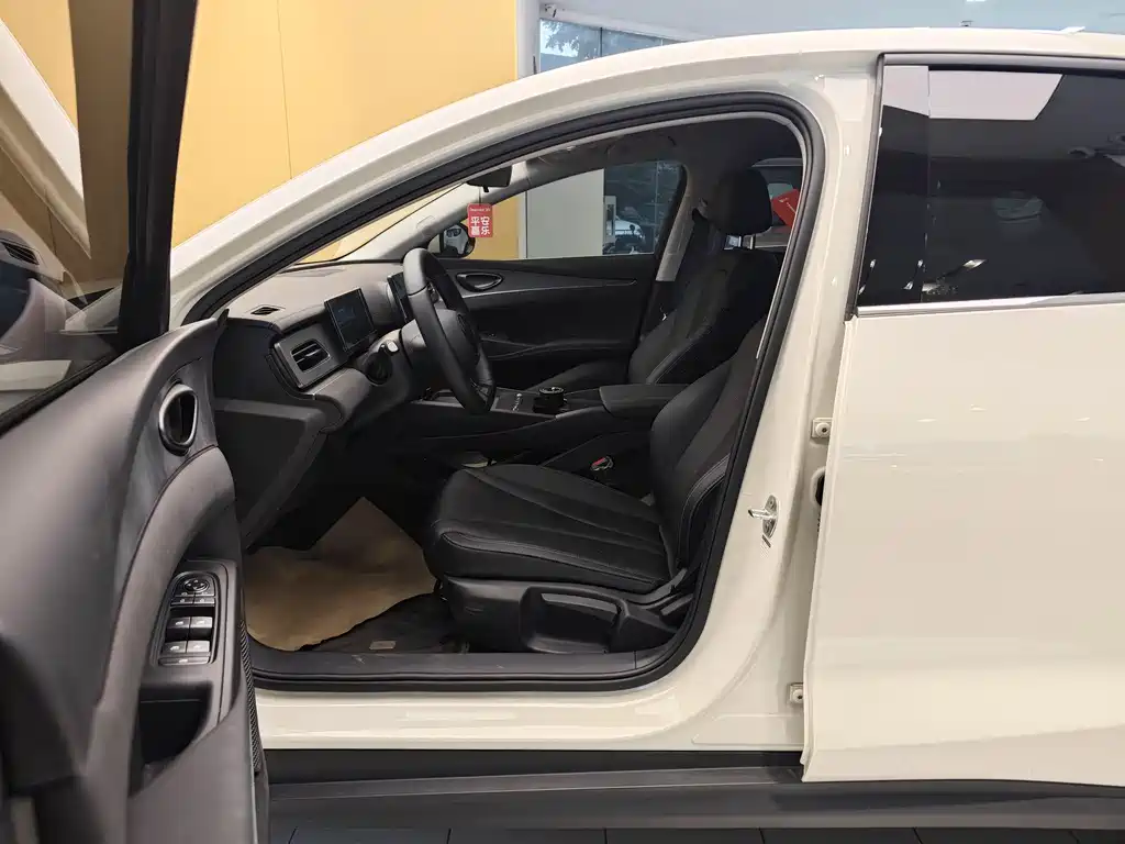 BYD BYD Seal 06 2026 DM-i Chaoxiang Edition 128KM Luxury Edition 2026 - thumbnail 14