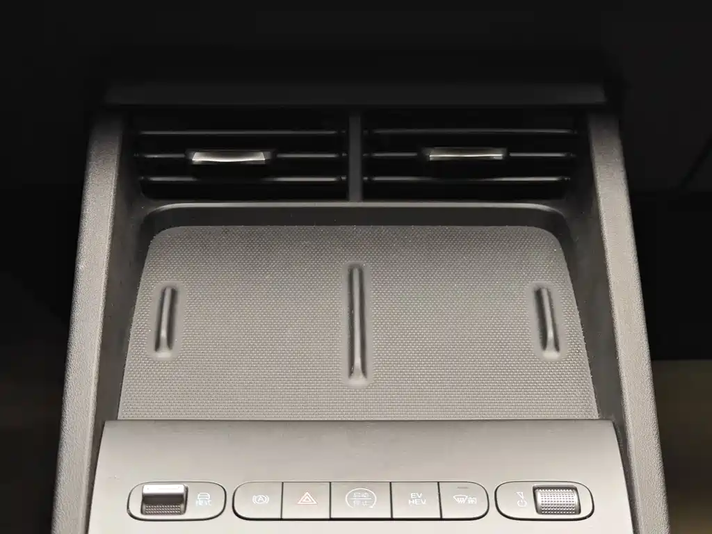 BYD BYD Seal 06 2026 DM-i Chaoxiang Edition 128KM Luxury Edition 2026 - thumbnail 18