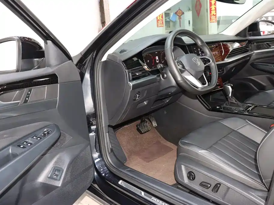 Volkswagen Volkswagen Passat 2023 Facelift 330TSI Elite Edition 2023 - thumbnail 9