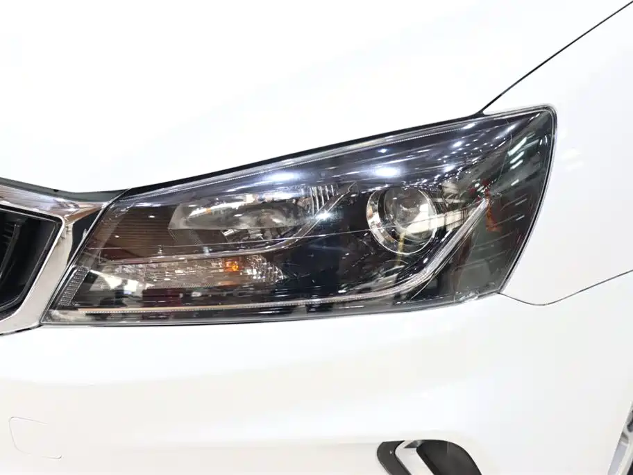 Geely Auto Geely Emgrand 2021 UP 1.5L CVT Luxury Edition 2021 - thumbnail 7