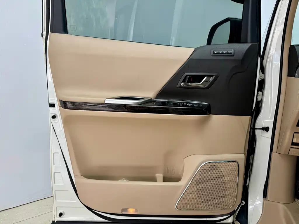 Toyota Alphard 2014 Middle East Edition 2016 - thumbnail 7