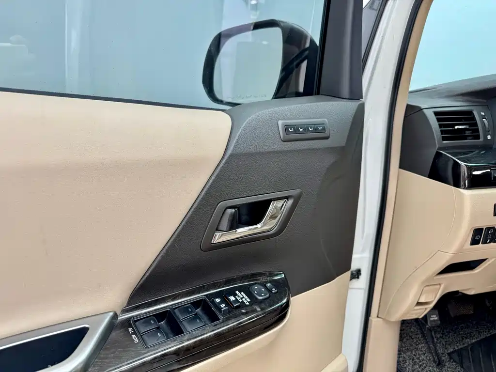 Toyota Alphard 2014 Middle East Edition 2016 - thumbnail 8