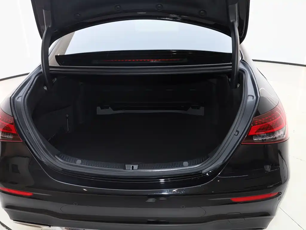 Mercedes-Benz Mercedes-Benz E-Class 2021 Facelift E 300 L Sport Fashion Edition 2021 - thumbnail 10