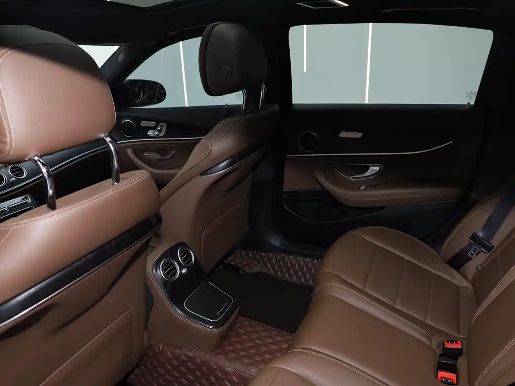 Mercedes-Benz Mercedes-Benz E-Class 2021 Facelift E 300 L Sport Fashion Edition 2021 - thumbnail 21