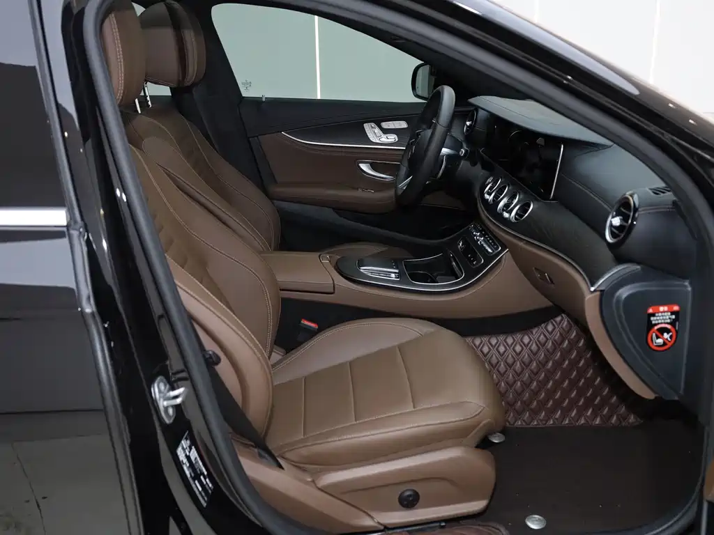 Mercedes-Benz Mercedes-Benz E-Class 2021 Facelift E 300 L Sport Fashion Edition 2021 - thumbnail 22