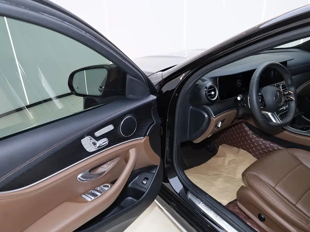 Mercedes-Benz Mercedes-Benz E-Class 2021 Facelift E 300 L Sport Fashion Edition 2021 - thumbnail 26