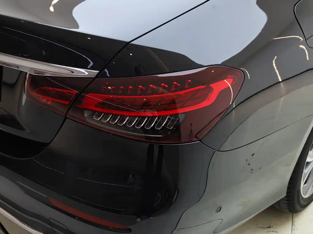 Mercedes-Benz Mercedes-Benz E-Class 2021 Facelift E 300 L Sport Fashion Edition 2021 - thumbnail 28