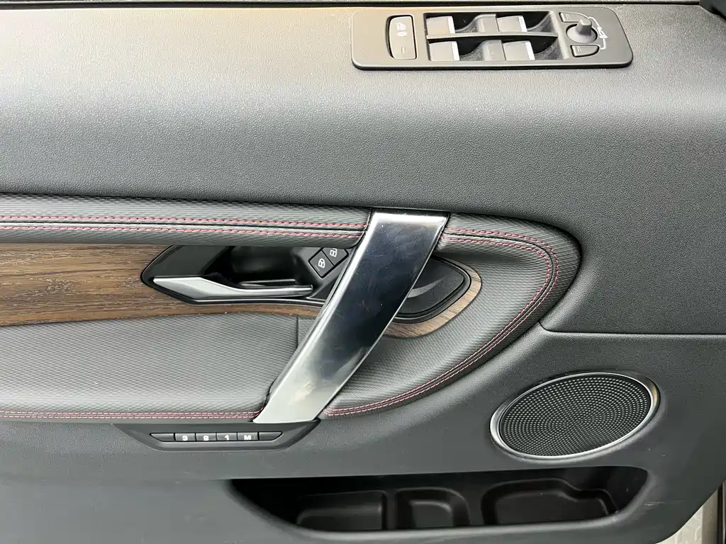 Land Rover Land Rover Discovery Sport 2022 249PS R-Dynamic S Performance Edition 5-Seat 2022 - thumbnail 3