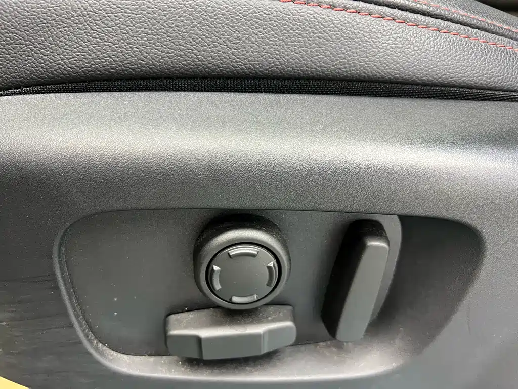 Land Rover Land Rover Discovery Sport 2022 249PS R-Dynamic S Performance Edition 5-Seat 2022 - thumbnail 6