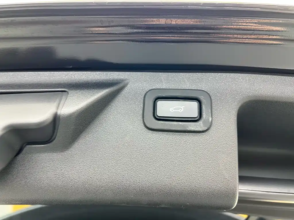 Land Rover Land Rover Discovery Sport 2022 249PS R-Dynamic S Performance Edition 5-Seat 2022 - thumbnail 30