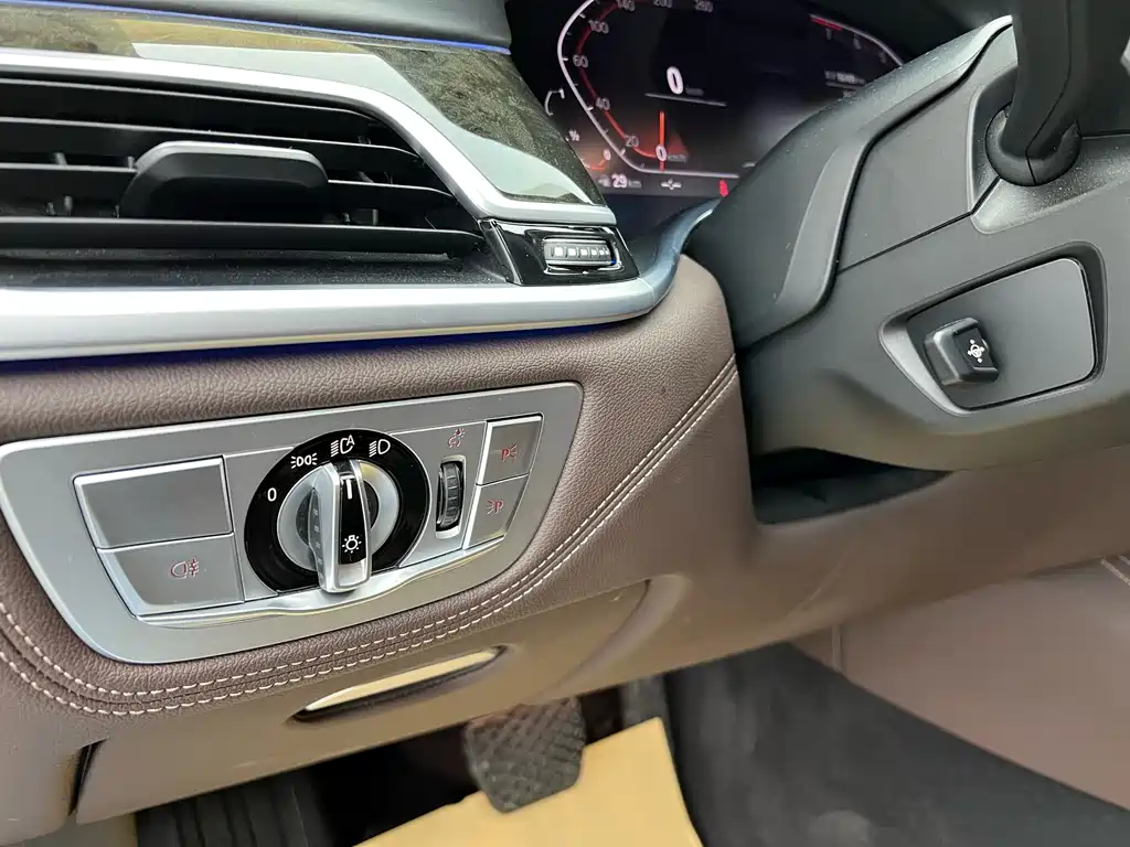 BMW BMW 7 Series 2019 740Li Leading Edition M Sport Package 2020 - thumbnail 5