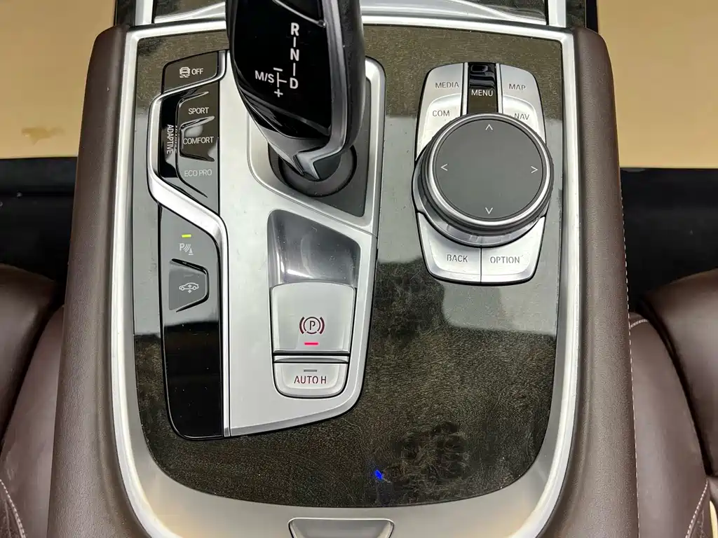 BMW BMW 7 Series 2019 740Li Leading Edition M Sport Package 2020 - thumbnail 14